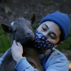 Autostraddle Hands Mask